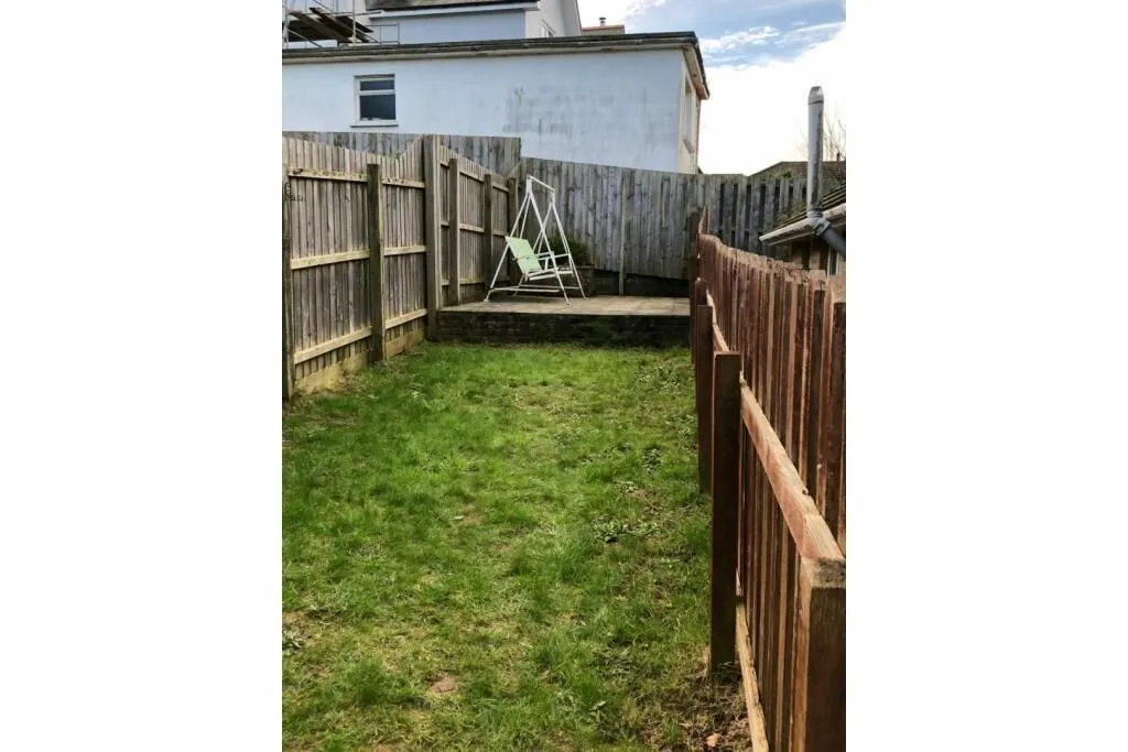 Shanklin, Isle Of Wight, PO37 6DB - Online Auctions