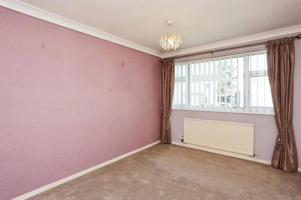 Grantham, Lincolnshire, NG31 9TX - Online Auctions