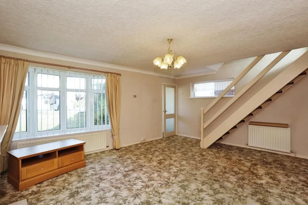 Grantham, Lincolnshire, NG31 9TX - Online Auctions