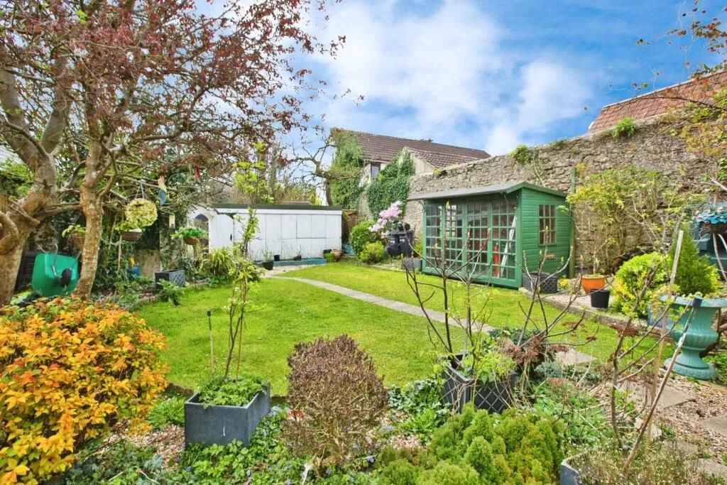 Chard, Somerset, TA20 1QL - Online Auctions