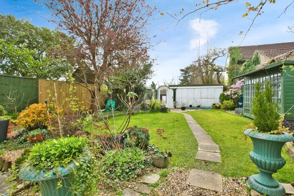 Chard, Somerset, TA20 1QL - Online Auctions