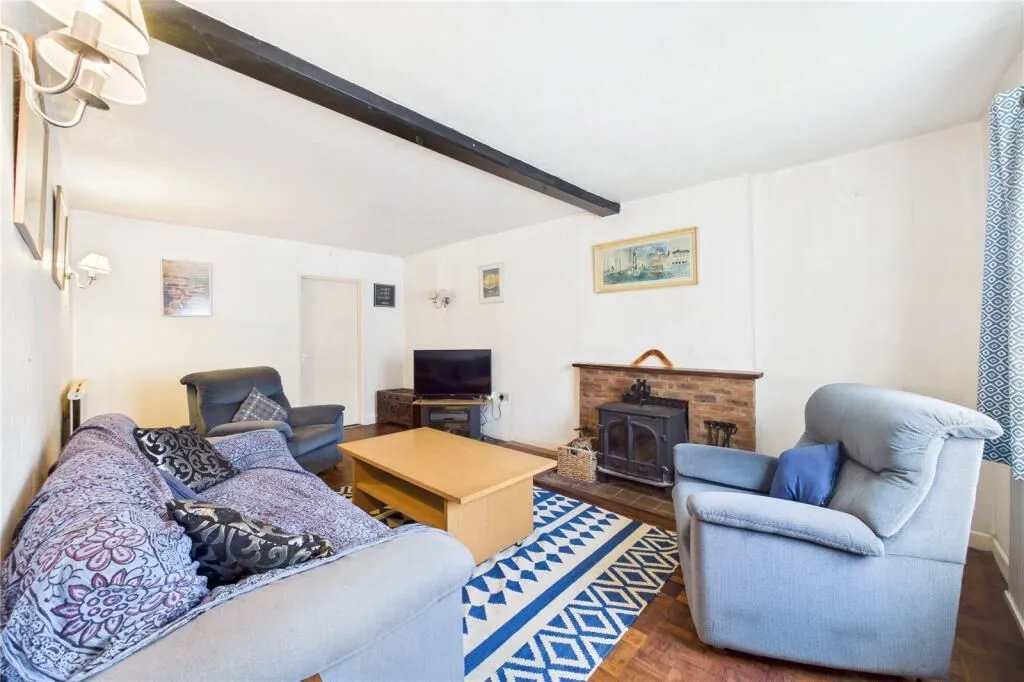 20 Newbury Road, Kingsclere, Newbury, Berkshire, RG20 5SR - Online Auctions