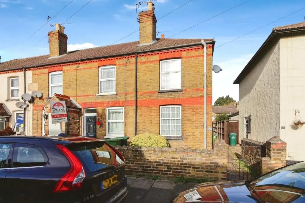 Staines-upon-Thames, Middlesex, TW18 4HT - Online Auctions