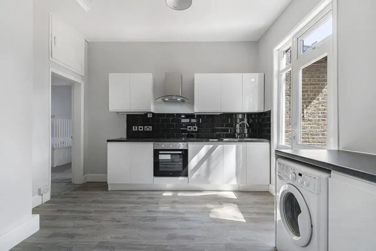Thornton Heath, Surrey, CR7 7RX - Online Auctions