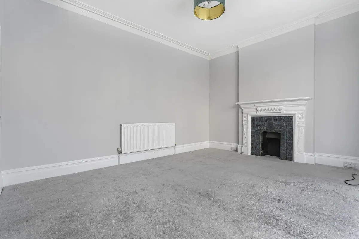 Thornton Heath, Surrey, CR7 7RX - Online Auctions