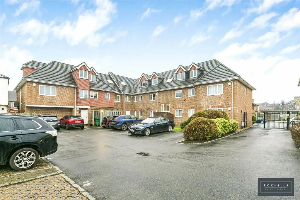 Montpellier Court, Russell Road, Walton-on-Thames, Surrey, KT12 2JL - Online Auctions
