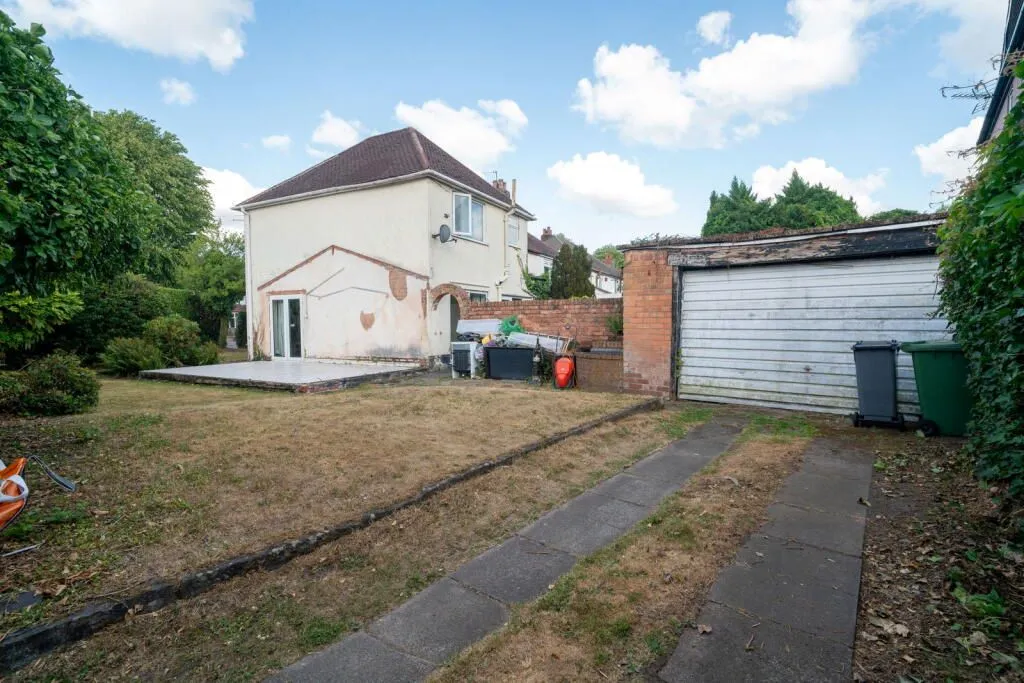 Shirley, Solihull, West Midlands, B90 2HJ - Online Auctions