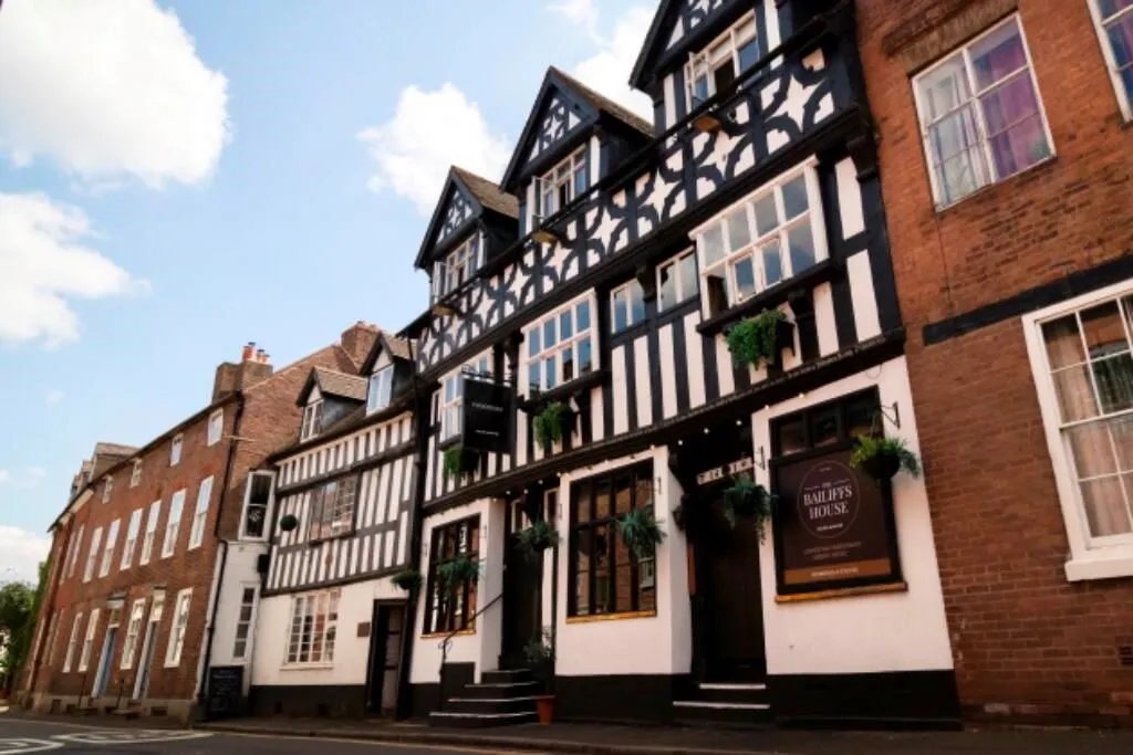 68 High Street, Bewdley, Worcestershire, DY12 2DJ - Online Auctions