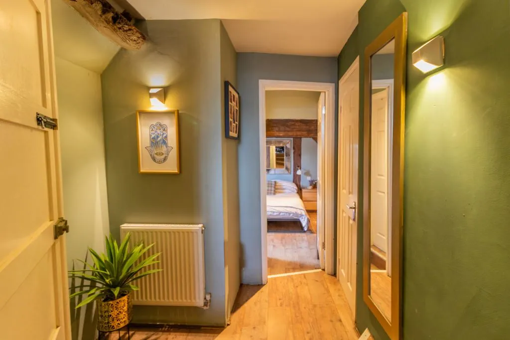 68 High Street, Bewdley, Worcestershire, DY12 2DJ - Online Auctions
