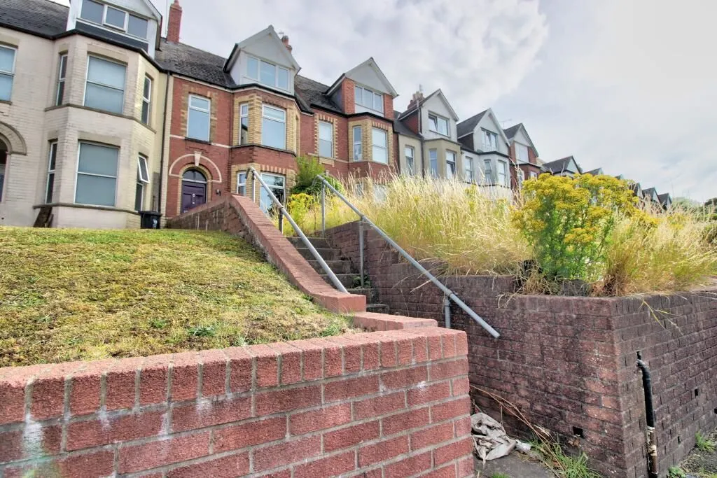 Newport, Gwent, NP20 4HY - Online Auctions