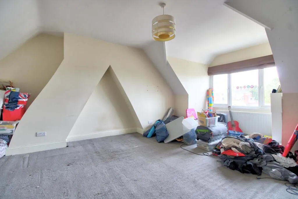 Newport, Gwent, NP20 4HY - Online Auctions