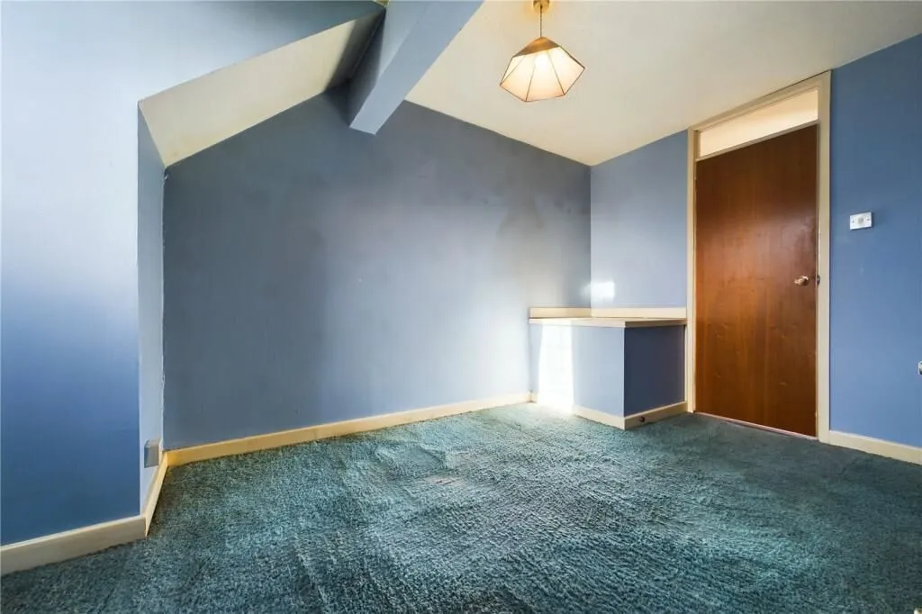 Calcot, Reading, Berkshire, RG31 7PQ - Online Auctions