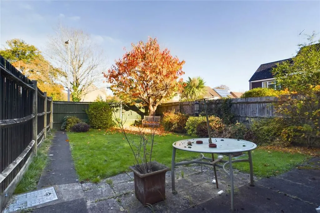 Calcot, Reading, Berkshire, RG31 7PQ - Online Auctions