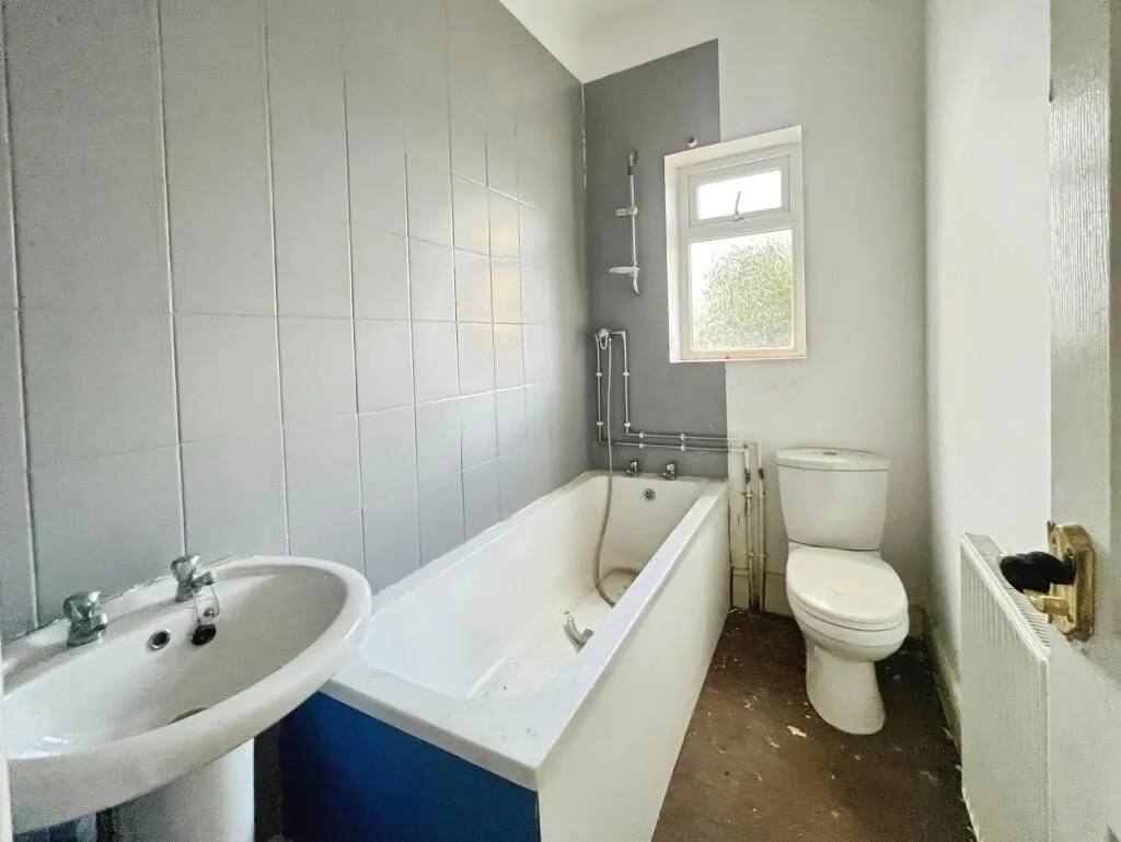 Hindley, Wigan, Lancashire, WN2 3PN - Online Auctions