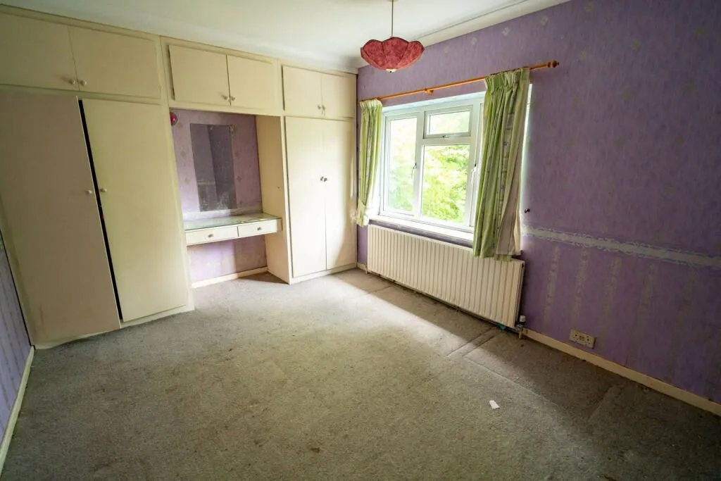 Solihull, West Midlands, B91 1PQ - Online Auctions