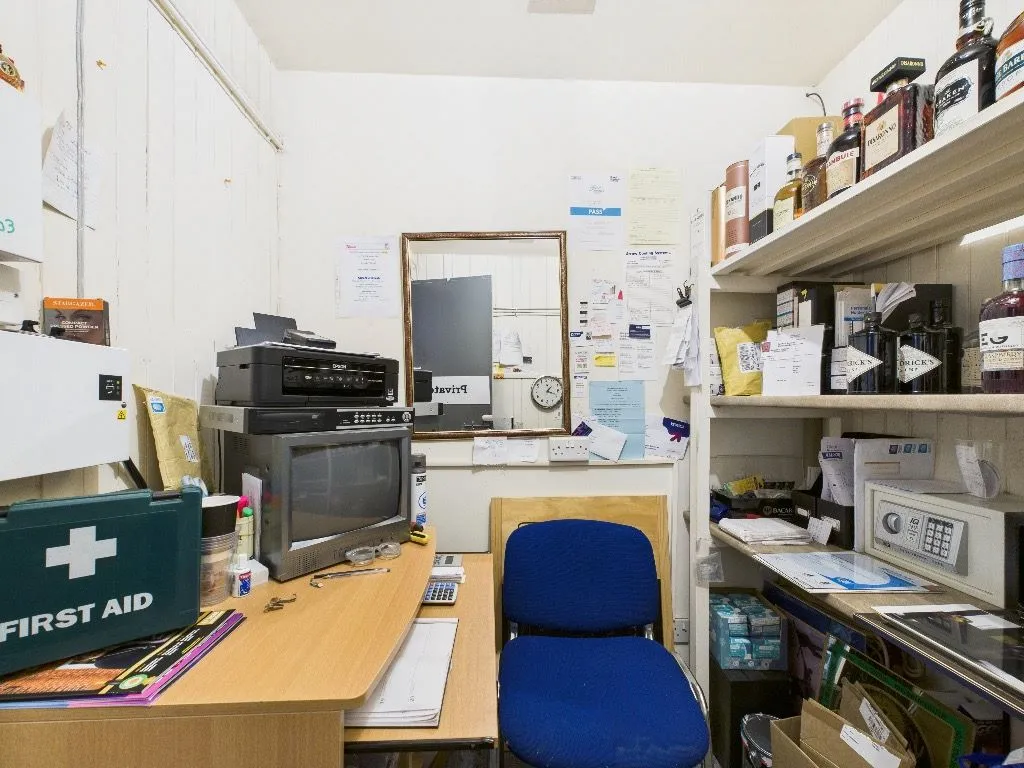 1 Silver Street, Hawick, Roxburghshire, TD9 0AD - Online Auctions