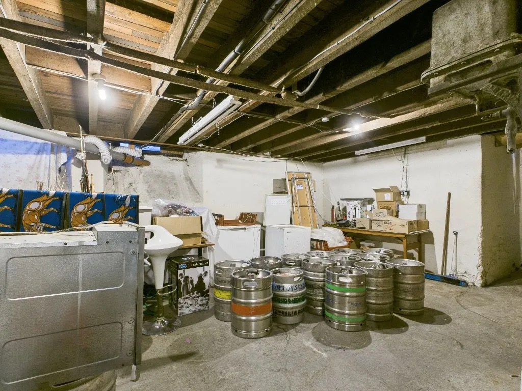 1 Silver Street, Hawick, Roxburghshire, TD9 0AD - Online Auctions