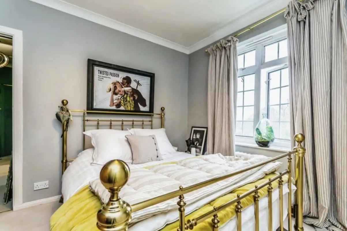 Chancellor House, Mount Ephraim, Tunbridge Wells, Kent, TN4 8BT - Online Auctions