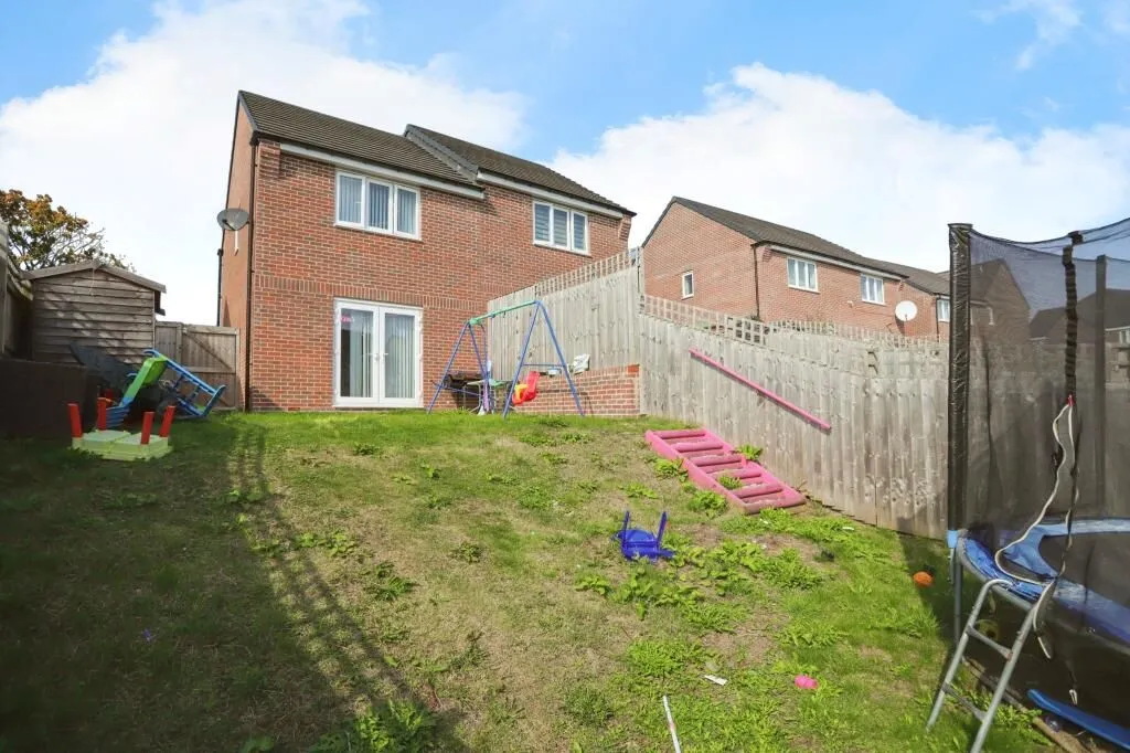 Leeds, West Yorkshire, LS9 0HN - Online Auctions