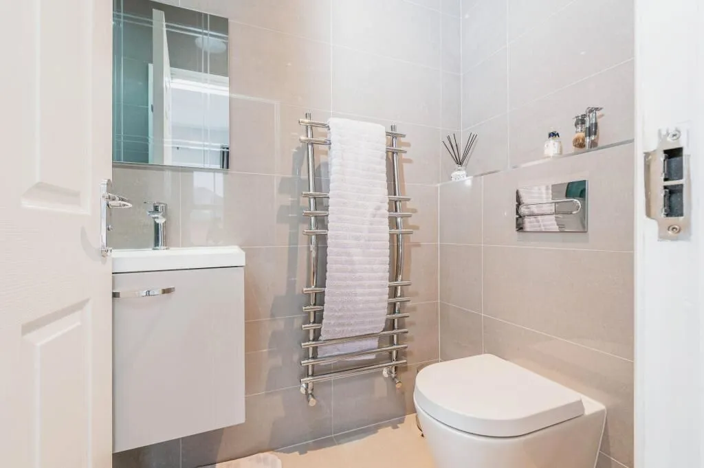 Wrenthorpe, Wakefield, West Yorkshire, WF2 0FJ - Online Auctions