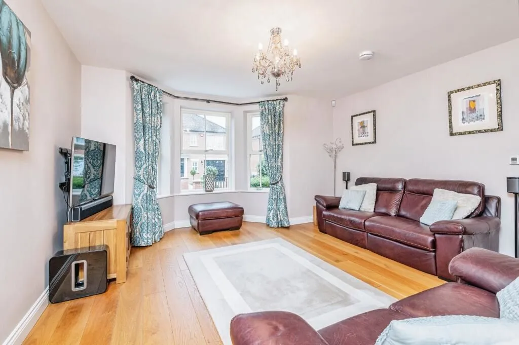 Wrenthorpe, Wakefield, West Yorkshire, WF2 0FJ - Online Auctions