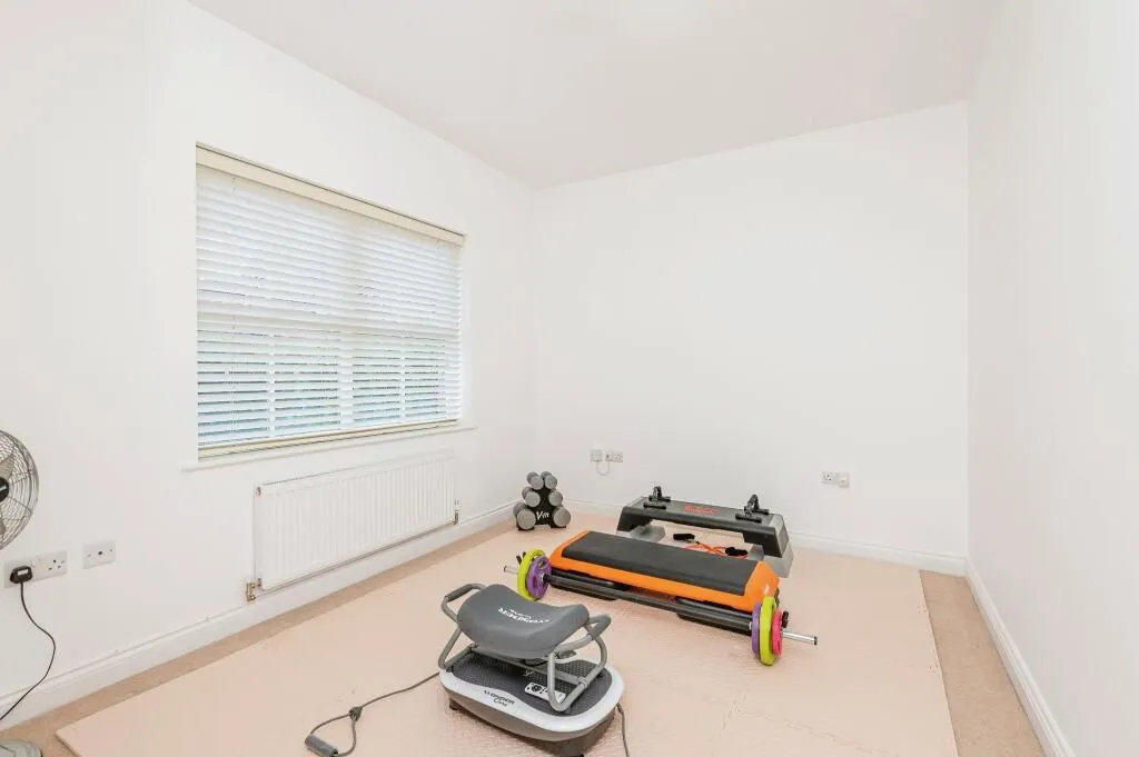 Wrenthorpe, Wakefield, West Yorkshire, WF2 0FJ - Online Auctions