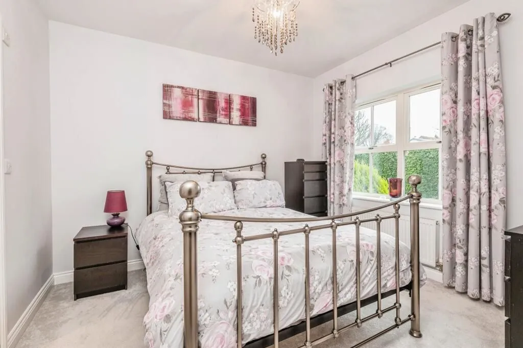 Wrenthorpe, Wakefield, West Yorkshire, WF2 0FJ - Online Auctions