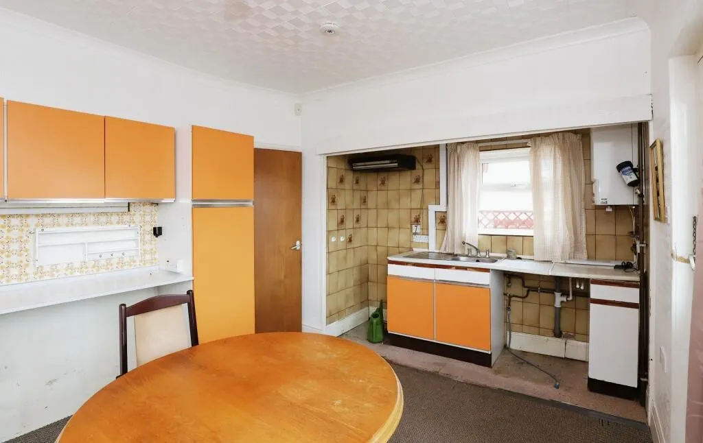 Sheffield, South Yorkshire, S13 9QY - Online Auctions