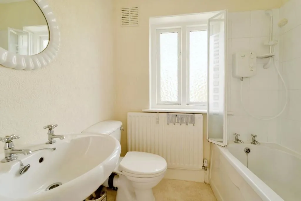 Nelson, Lancashire, BB9 0PB - Online Auctions