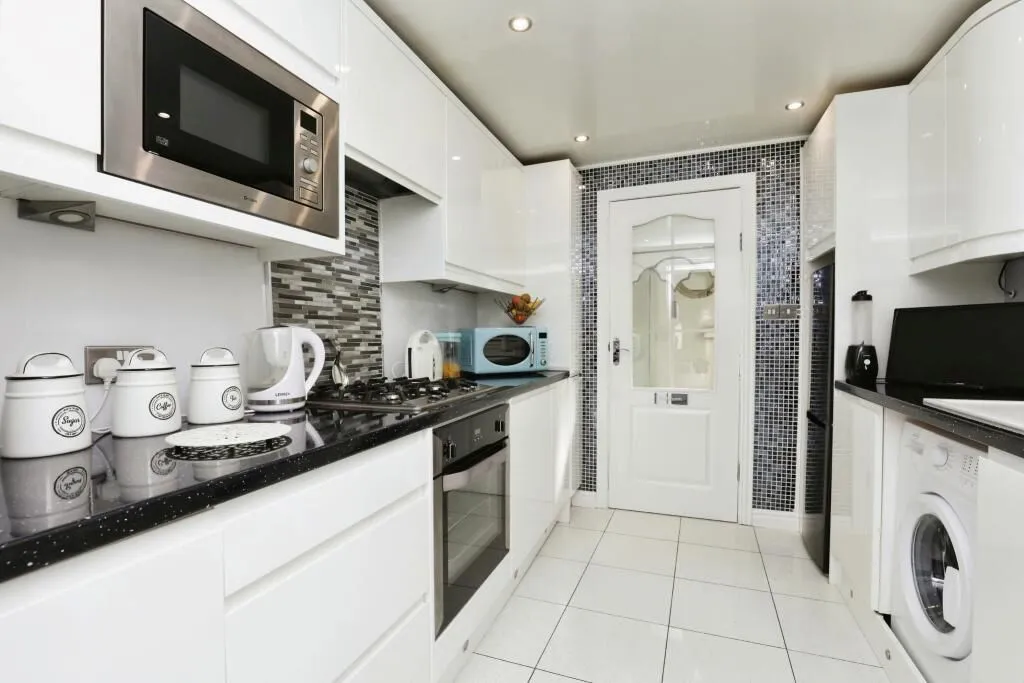 Liverpool, Merseyside, L4 4EB - Online Auctions
