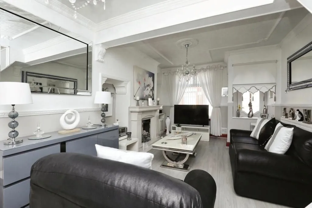 Liverpool, Merseyside, L4 4EB - Online Auctions