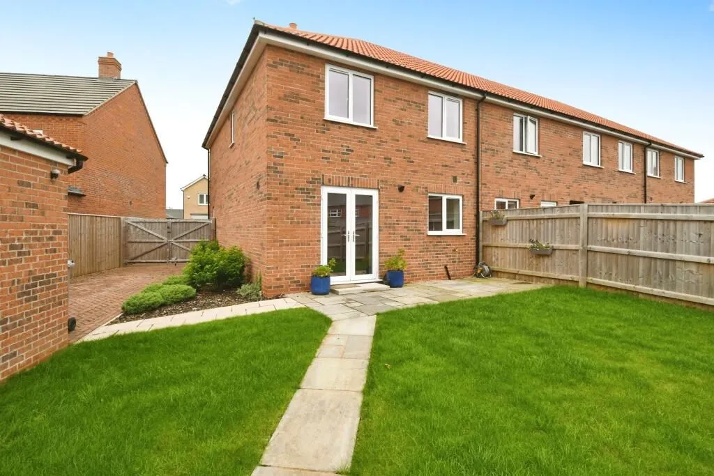 Louth, Lincolnshire, LN11 8FN - Online Auctions