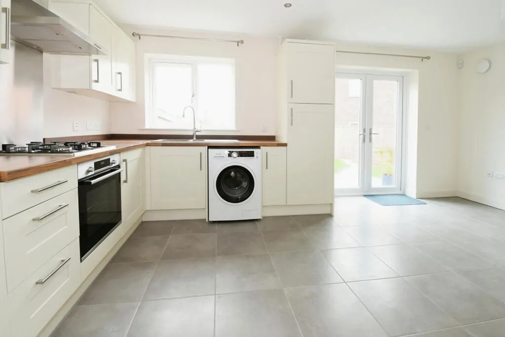 Louth, Lincolnshire, LN11 8FN - Online Auctions