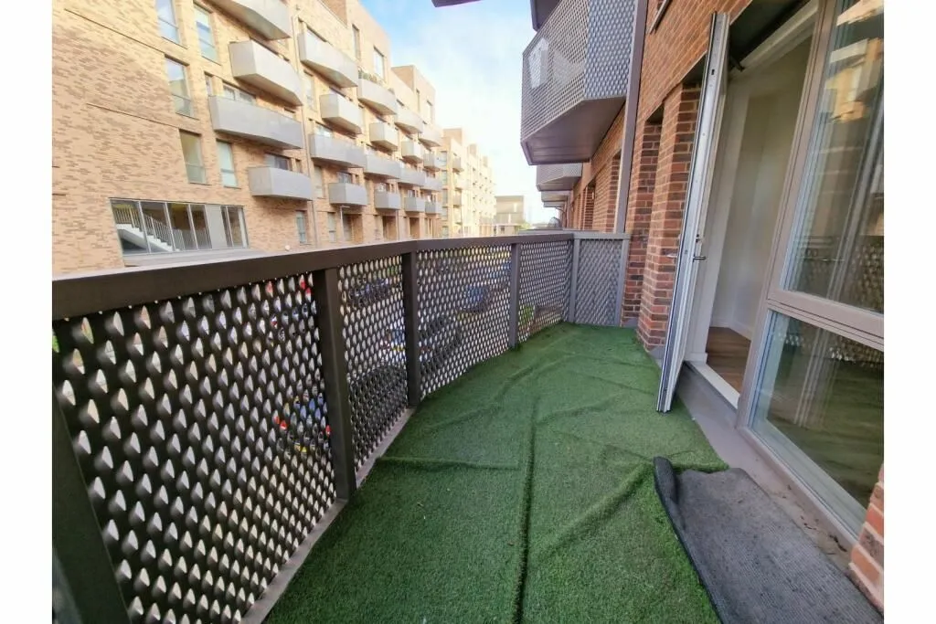 Orvis Court, 12 Mizzen Street, Barking, Essex, IG11 7RZ - Online Auctions