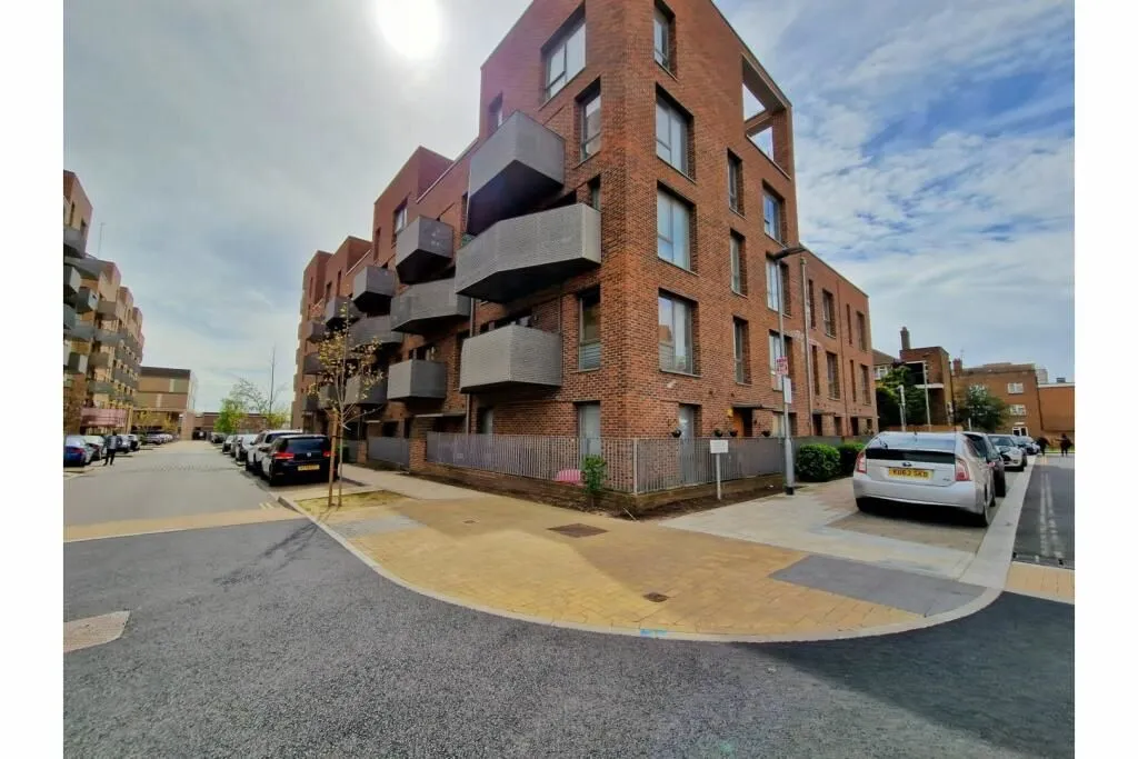 Orvis Court, 12 Mizzen Street, Barking, Essex, IG11 7RZ - Online Auctions