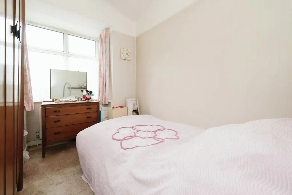 Brodie Avenue, Liverpool, Merseyside, L19 7ND - Online Auctions