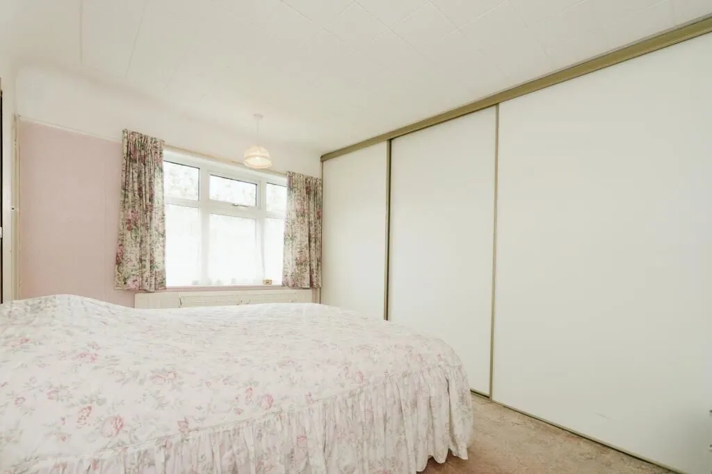 Brodie Avenue, Liverpool, Merseyside, L19 7ND - Online Auctions