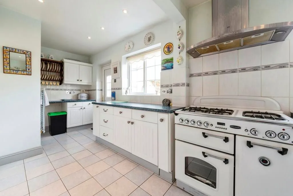 Billingborough, Sleaford, Lincolnshire, NG34 0NR - Online Auctions