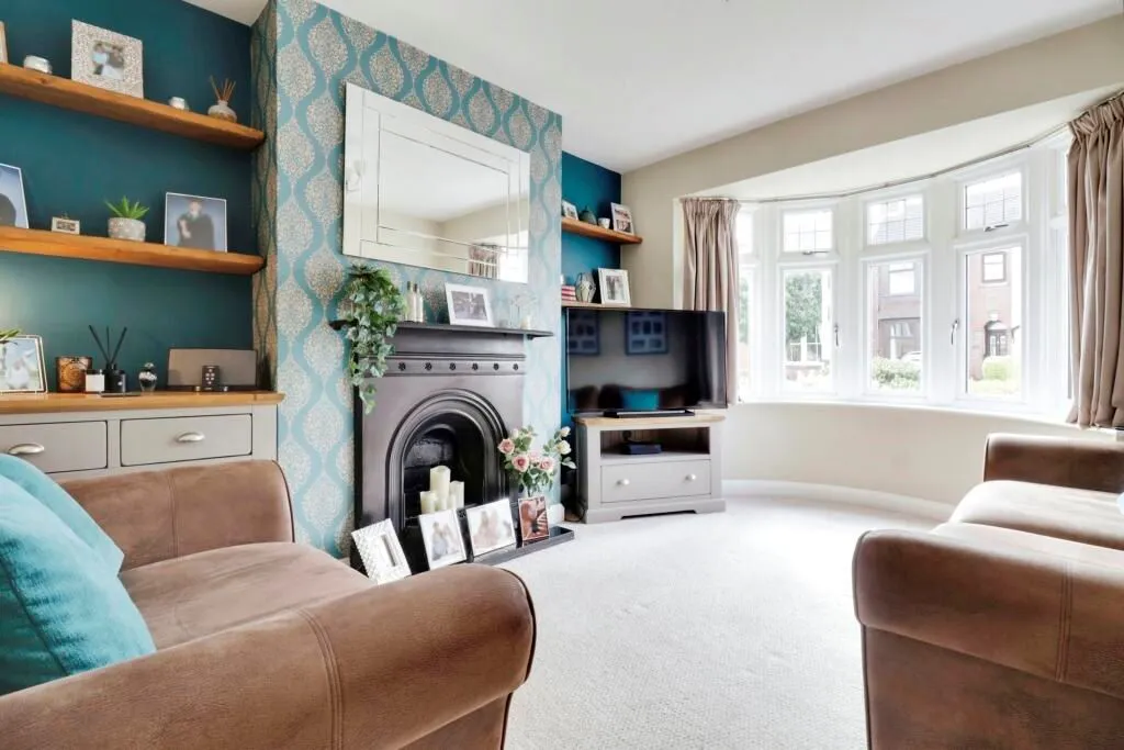 Loughborough, Leicestershire, LE11 5JR - Online Auctions
