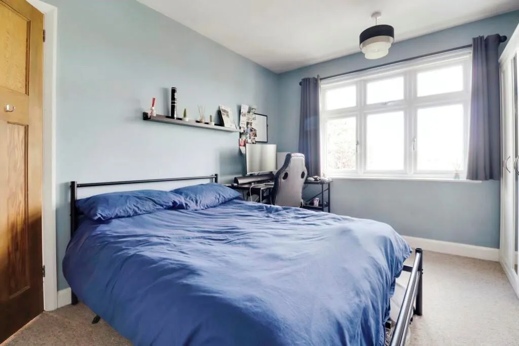 Loughborough, Leicestershire, LE11 5JR - Online Auctions