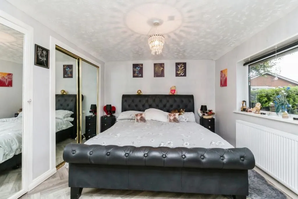 Turncroft Hall, Darwen, Lancashire, BB3 2BT - Online Auctions