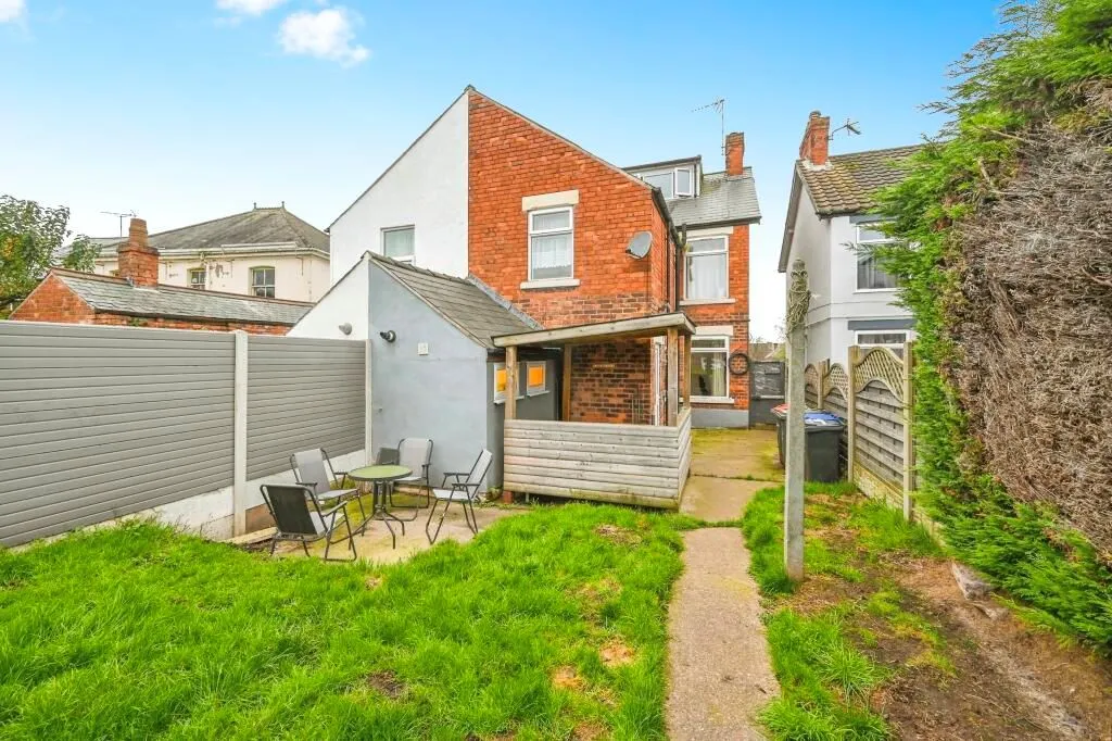 Kirkby-in-Ashfield, Nottingham, Nottinghamshire, NG17 7DY - Online Auctions