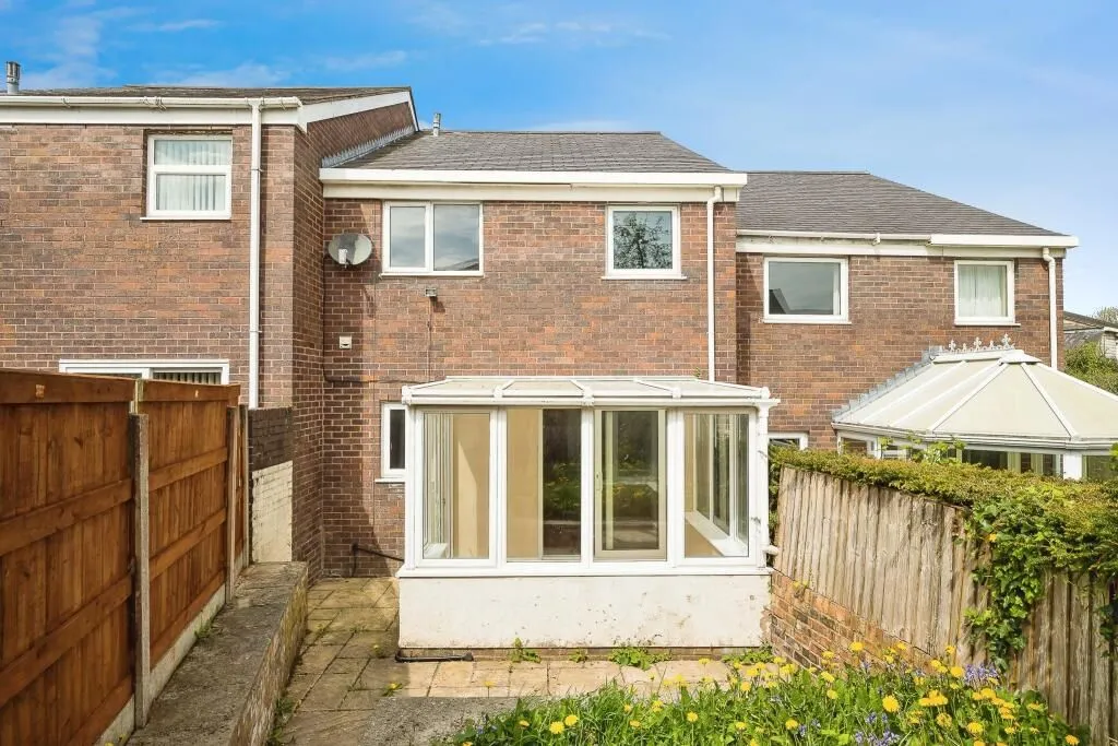Holywell, Clwyd, CH8 7JL - Online Auctions