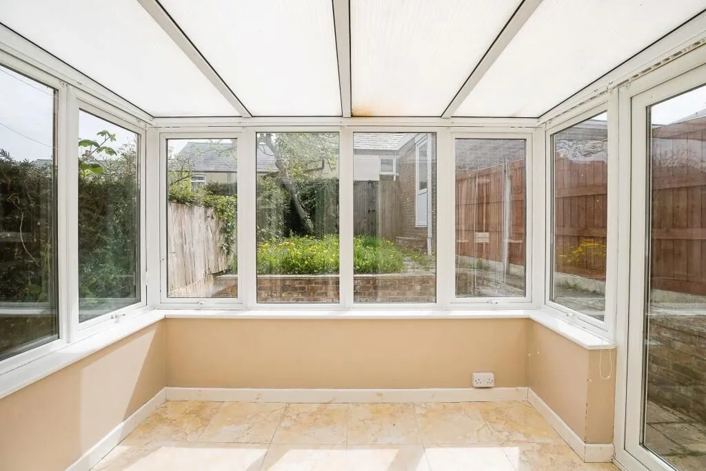 Holywell, Clwyd, CH8 7JL - Online Auctions