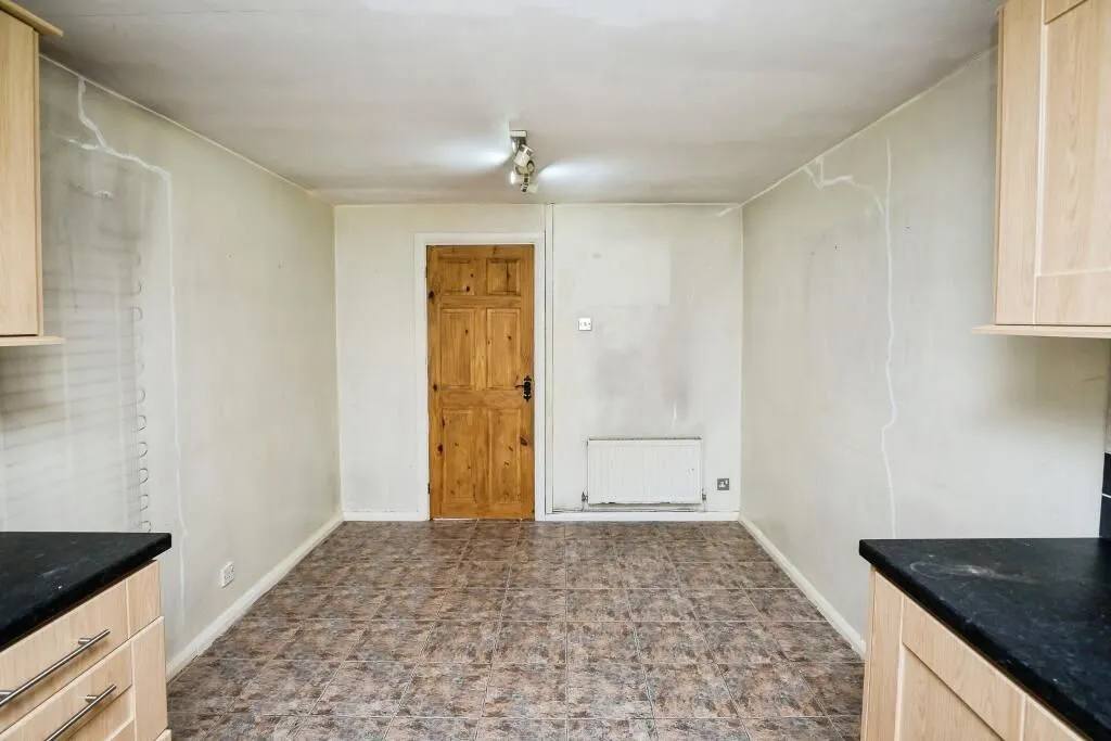 Holywell, Clwyd, CH8 7JL - Online Auctions