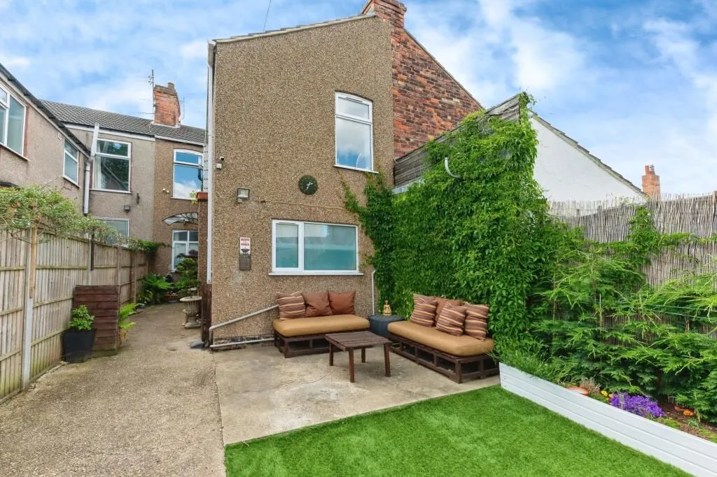 Grimsby, South Humberside, DN32 0LZ - Online Auctions