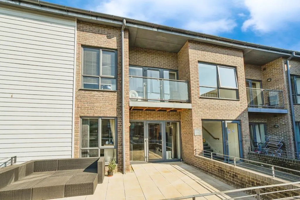 Fire Fly Avenue, Swindon, Wiltshire, SN2 2GD - Online Auctions