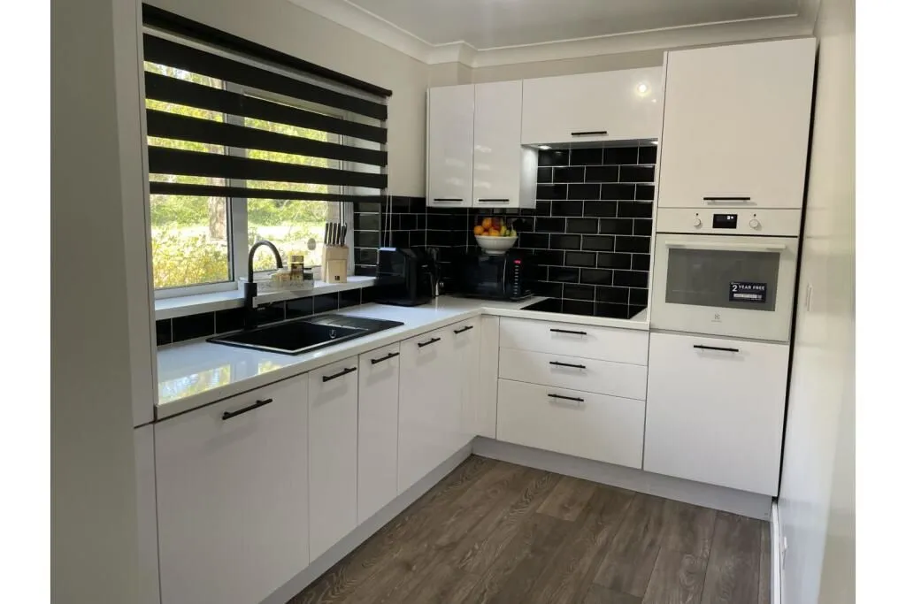 West Lodge, 76 Tettenhall Road, Wolverhampton, West Midlands, WV1 4TB - Online Auctions