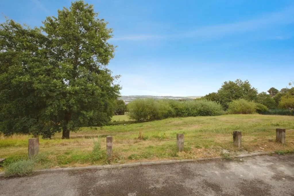 Burnley, Lancashire, BB11 4LH - Online Auctions