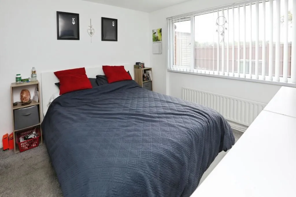 Bootle, Merseyside, L30 0RF - Online Auctions